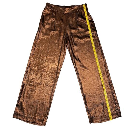 A new day Womens Metallic Bronze Set Size L/M Feminine Holiday Comfy Soft - Picture 4 of 14